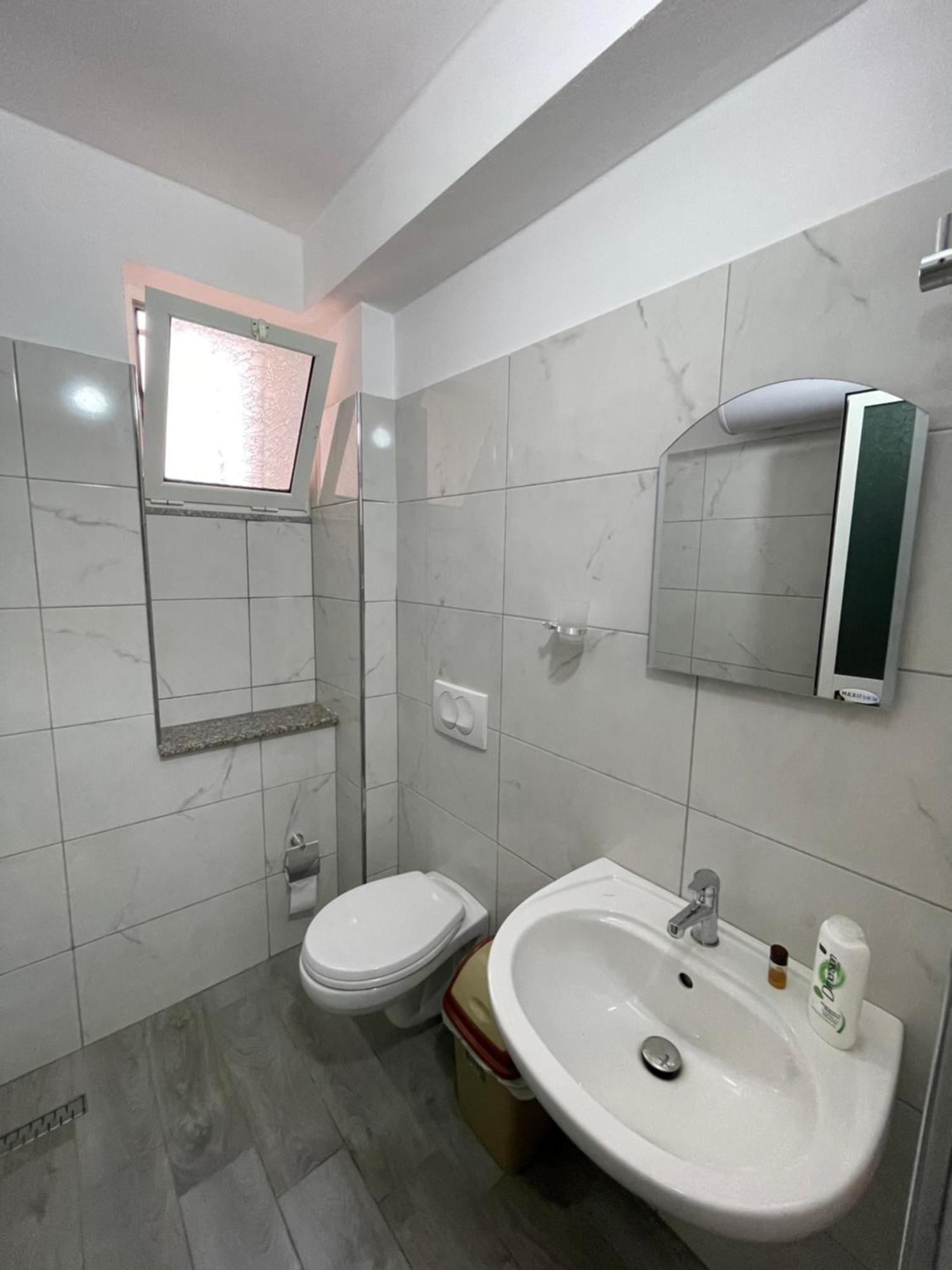 Vila Vladi Durrës Exterior foto